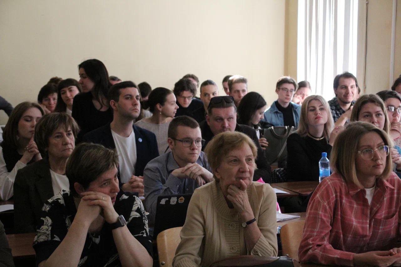 Герценовский университет стал площадкой для профессионального диалога о будущем школьного социогуманитарного образования
