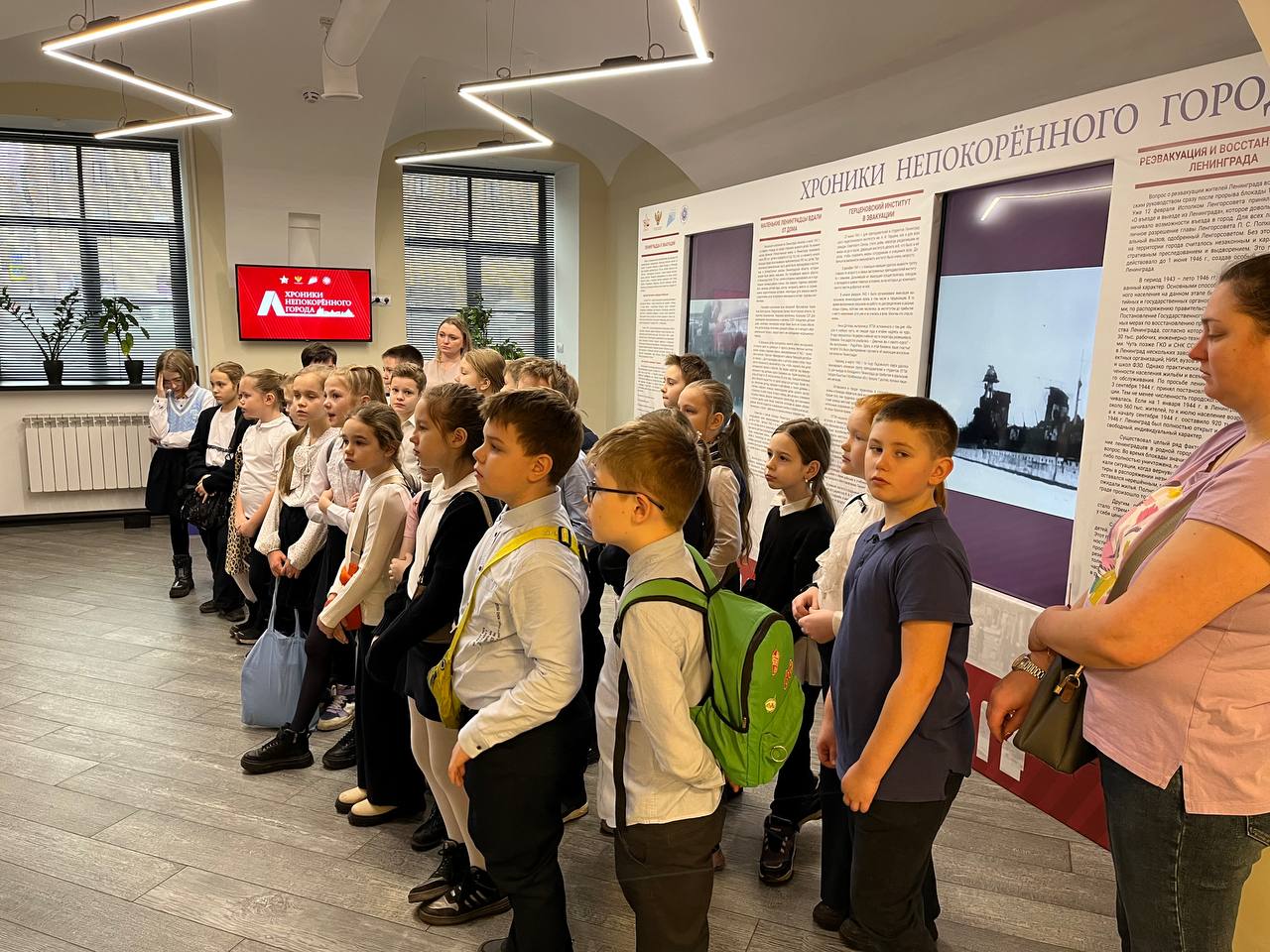 Из Ломоносова — в историю: школа №417 на выставке о блокаде