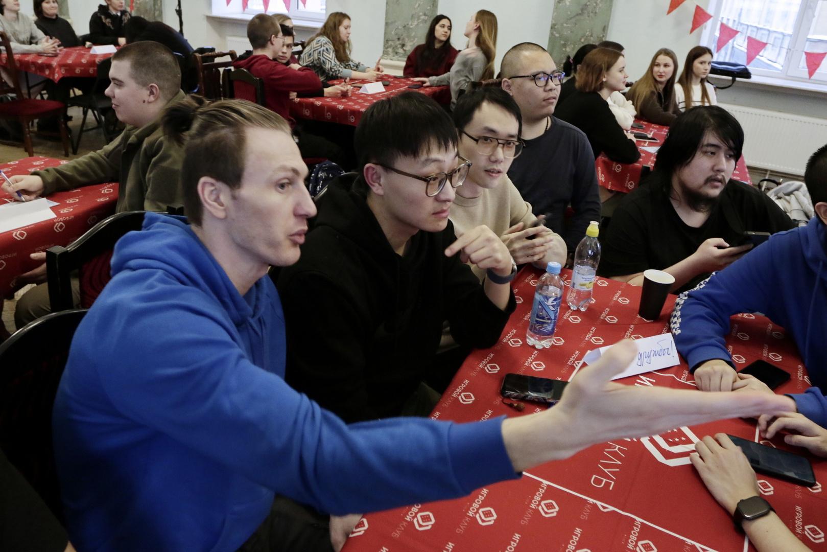 Герценовская интеллектуальная викторина собрала 14 команд