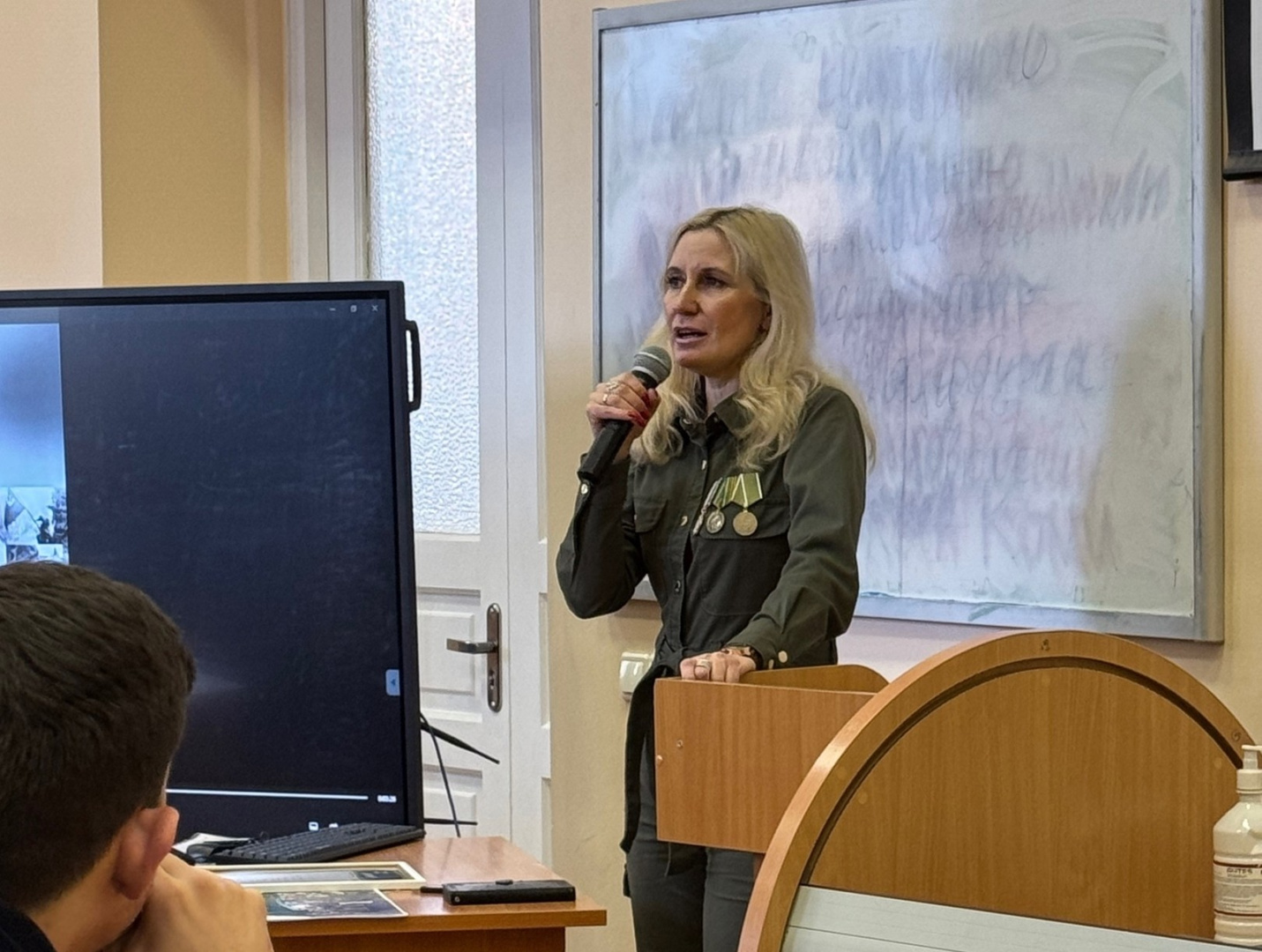 В РГПУ им. А. И. Герцена прошла встреча с волонтером СВО Волковой Анжеликой Васильевной