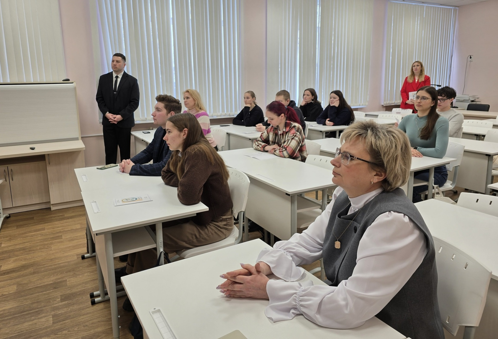 Студенты-герценовцы оценили педагогическую среду и систему поддержки молодых учителей в Тихвине