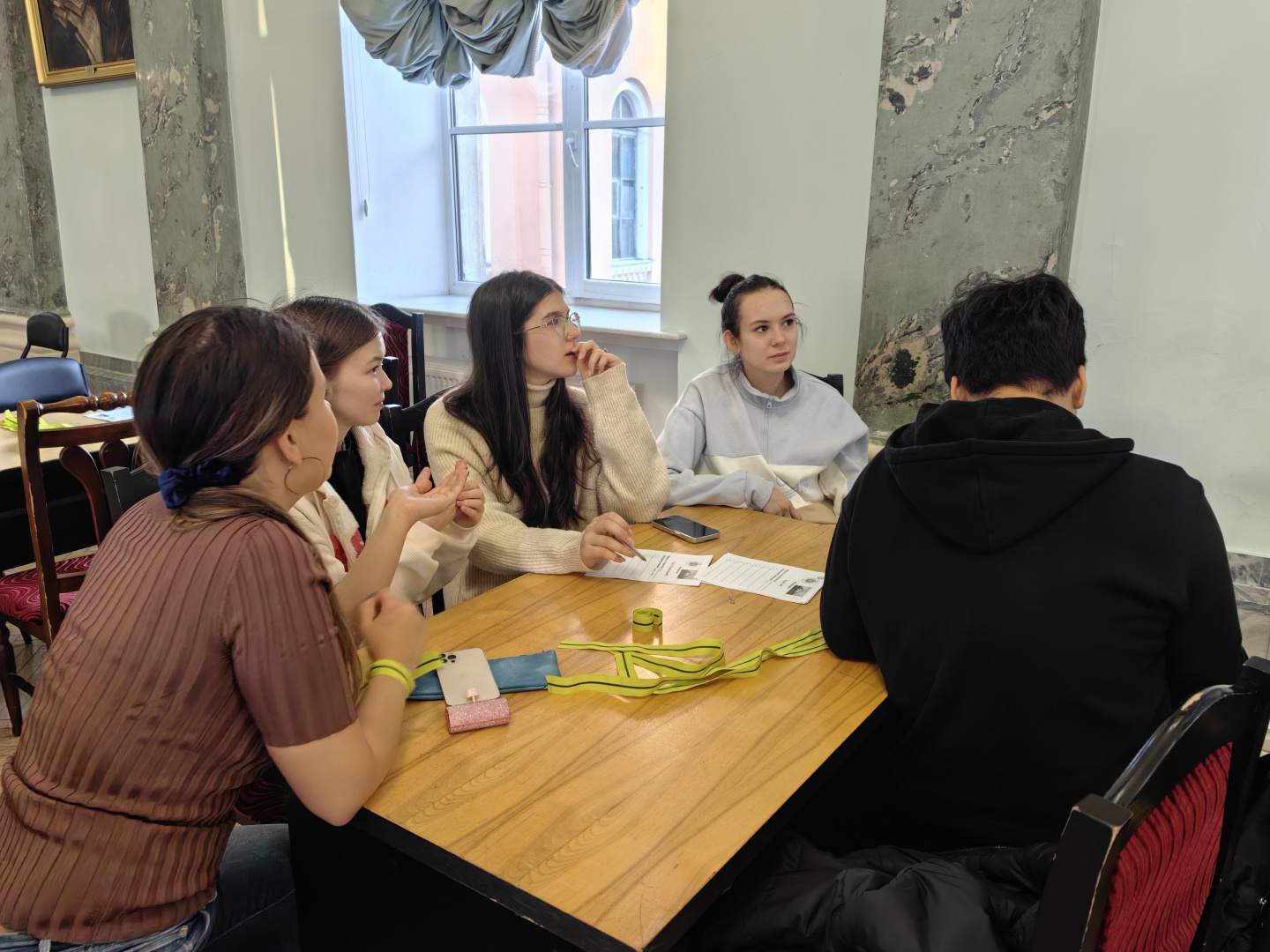 Студенты 1 курса бакалавриата института народов Севера приняли участие в тематической образовательной викторине «Вопреки», посвященной 80-летию полного освобождения Ленинграда от фашистской блокады в годы Великой Отечественной войны 1941-1945 годов 