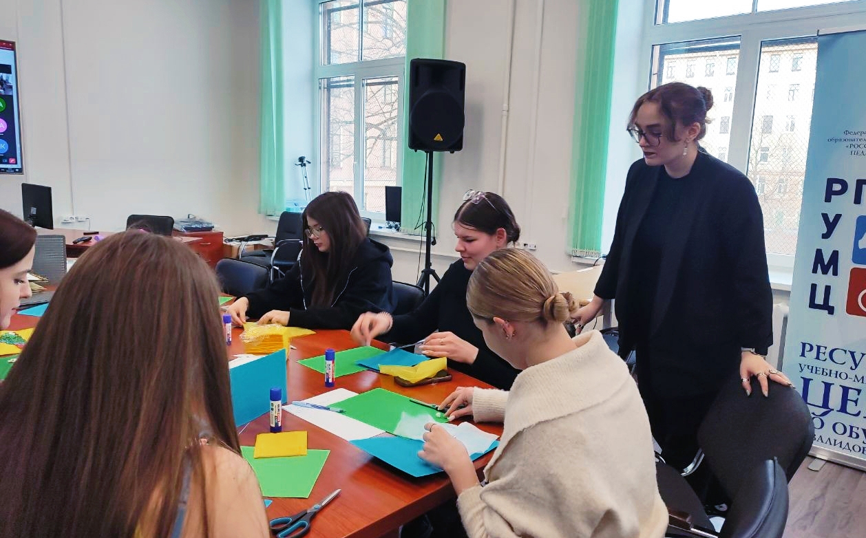 Проект "Герценовские среды" продолжается: будущие абитуриенты узнали о кафедре тифлопедагогики