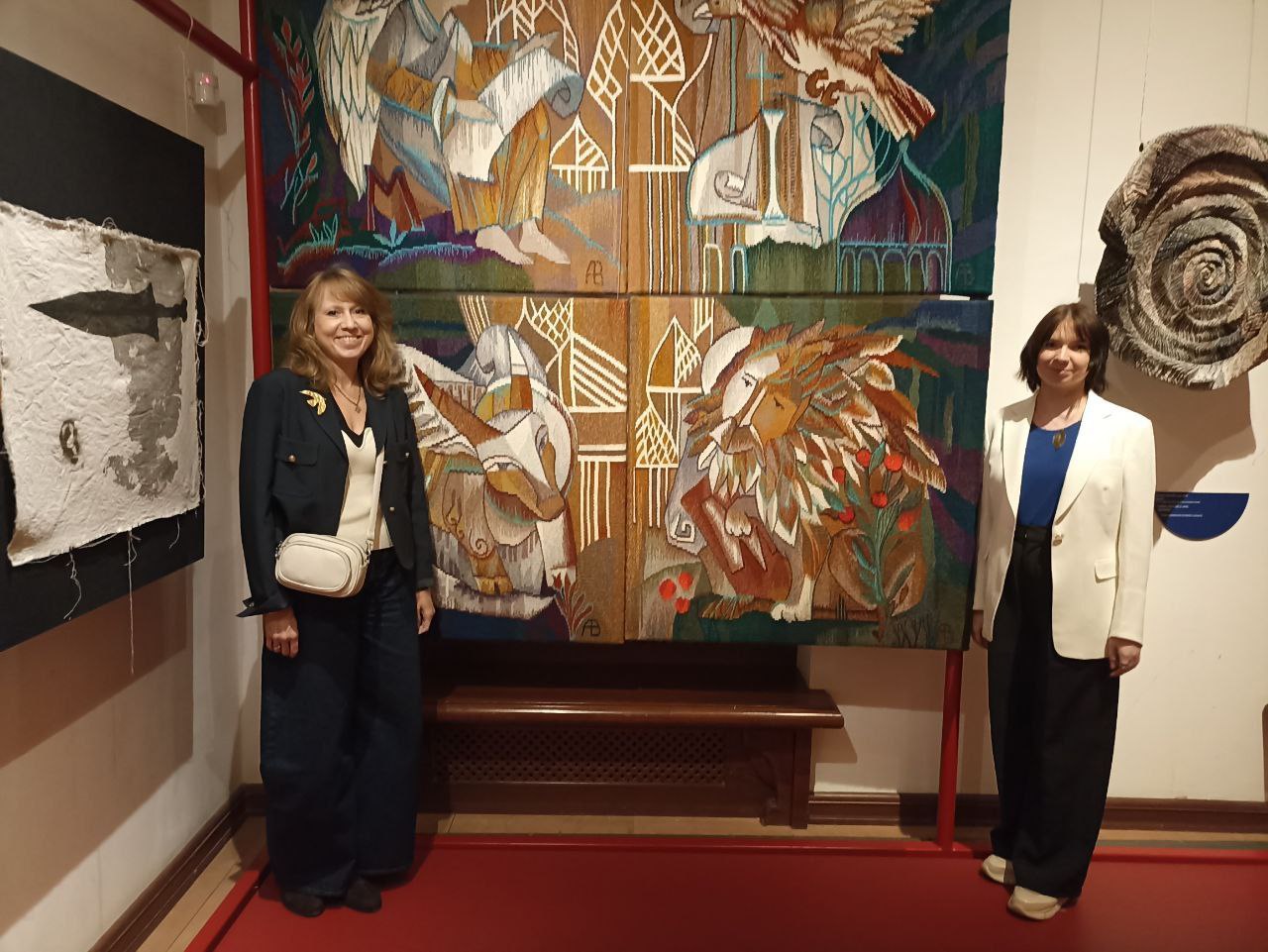 Новости. Открытый кампус представлен на Международном этнографическом форуме ручного узорного ткачества «Нить времени»