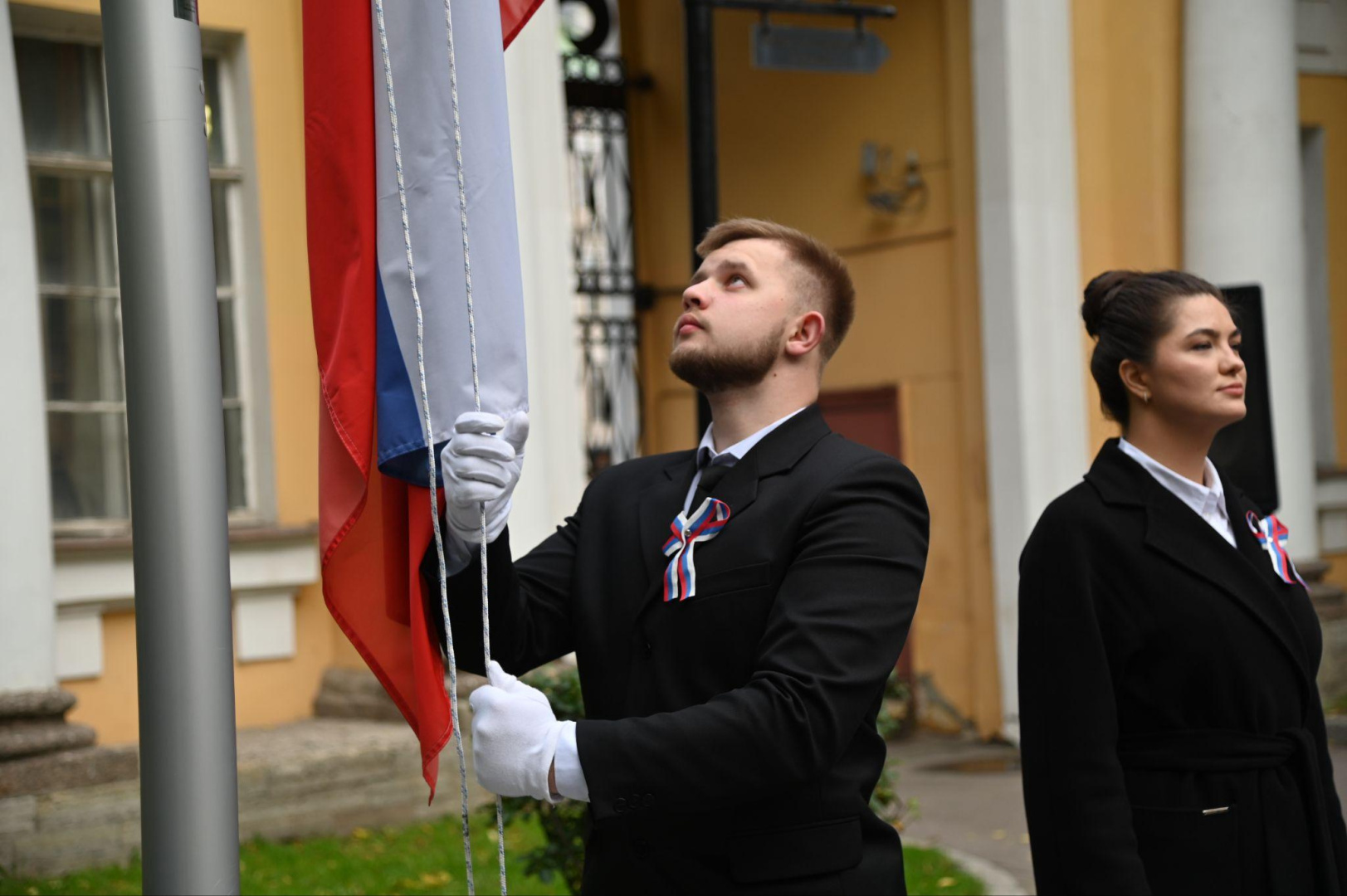Новая учебная и рабочая неделя в РГПУ им. А. И. Герцена началась с поднятия флага