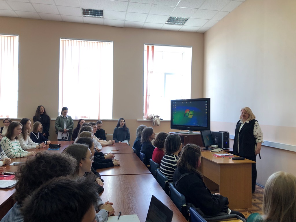 Cтуденты переводческих программ приняли активное участие в 27-ой межвузовской студенческой научной конференции «Студент – Исследователь – Учитель»