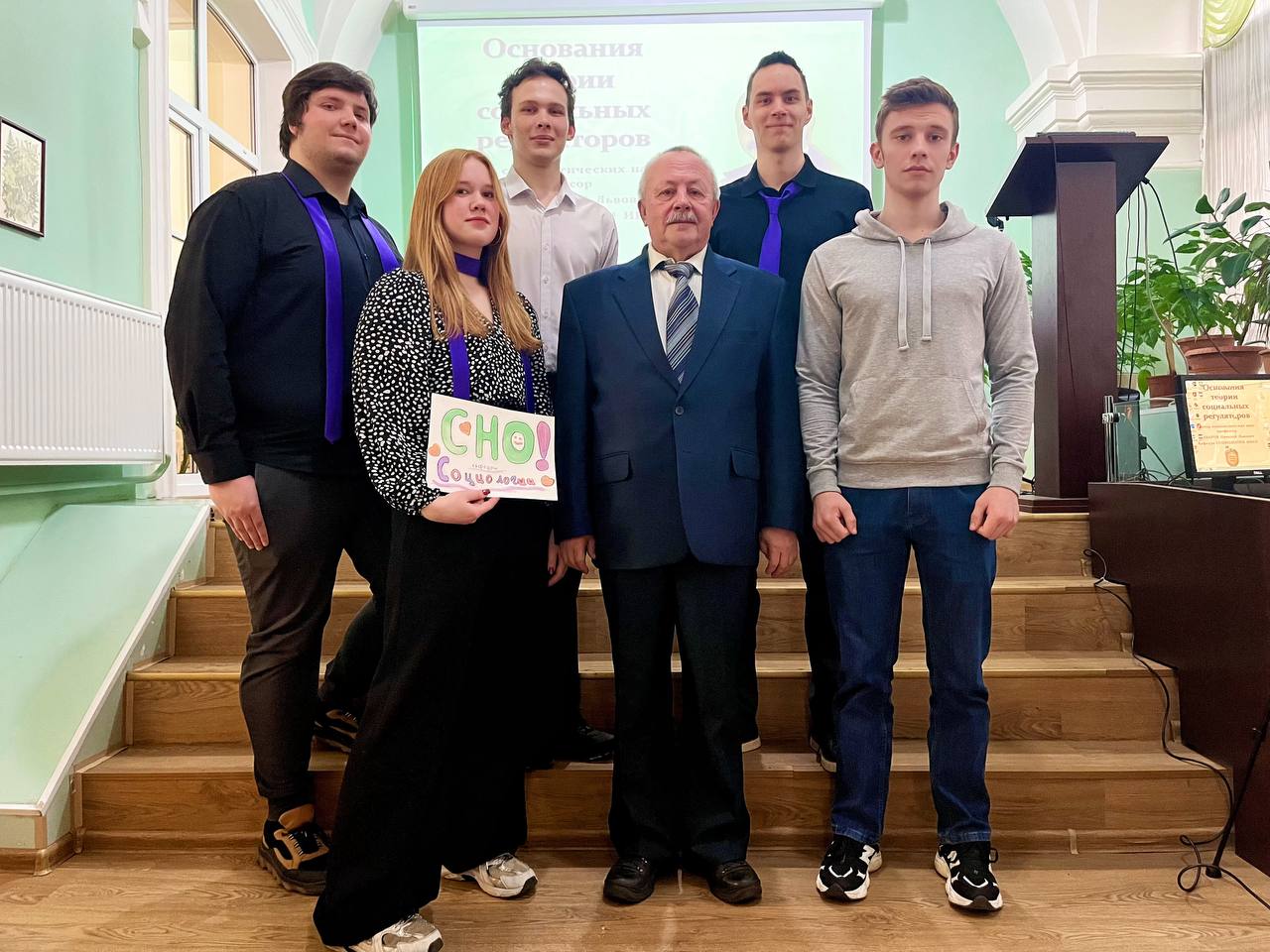 photo_2025-04-30_22-16-45 - Den Braslavski.jpg