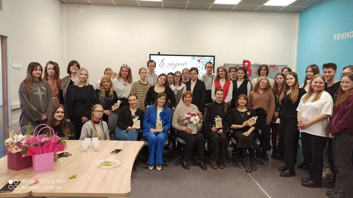 Праздничное мероприятие на кафедре технологического образования в честь 8 Марта