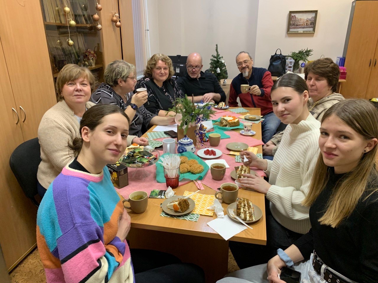 СУББОТНИК В ИНСТИТУТЕ ПЕДАГОГИКИ