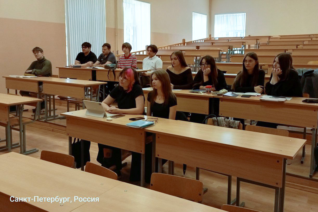 «Разговоры о важном»: «Память о воссоединении и взгляд в будущее»