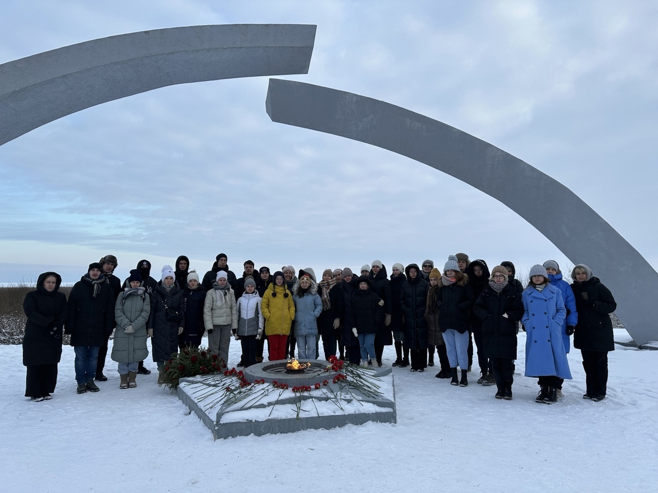 Участие студентов и преподавателей ИИТТО в экскурсии по Дороге жизни