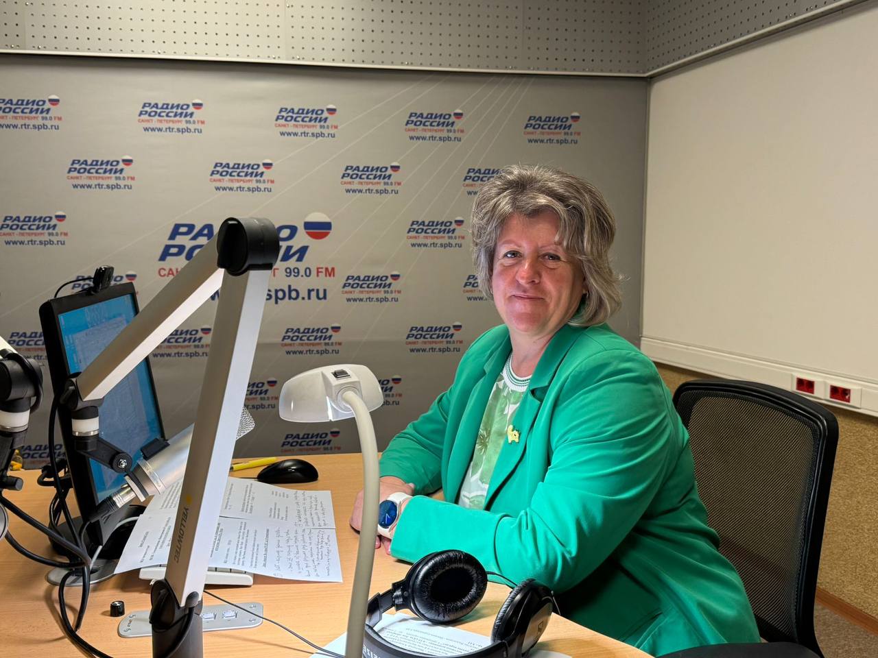 Накануне дня дошкольного работника директор института детства приняла участие в программе на радио