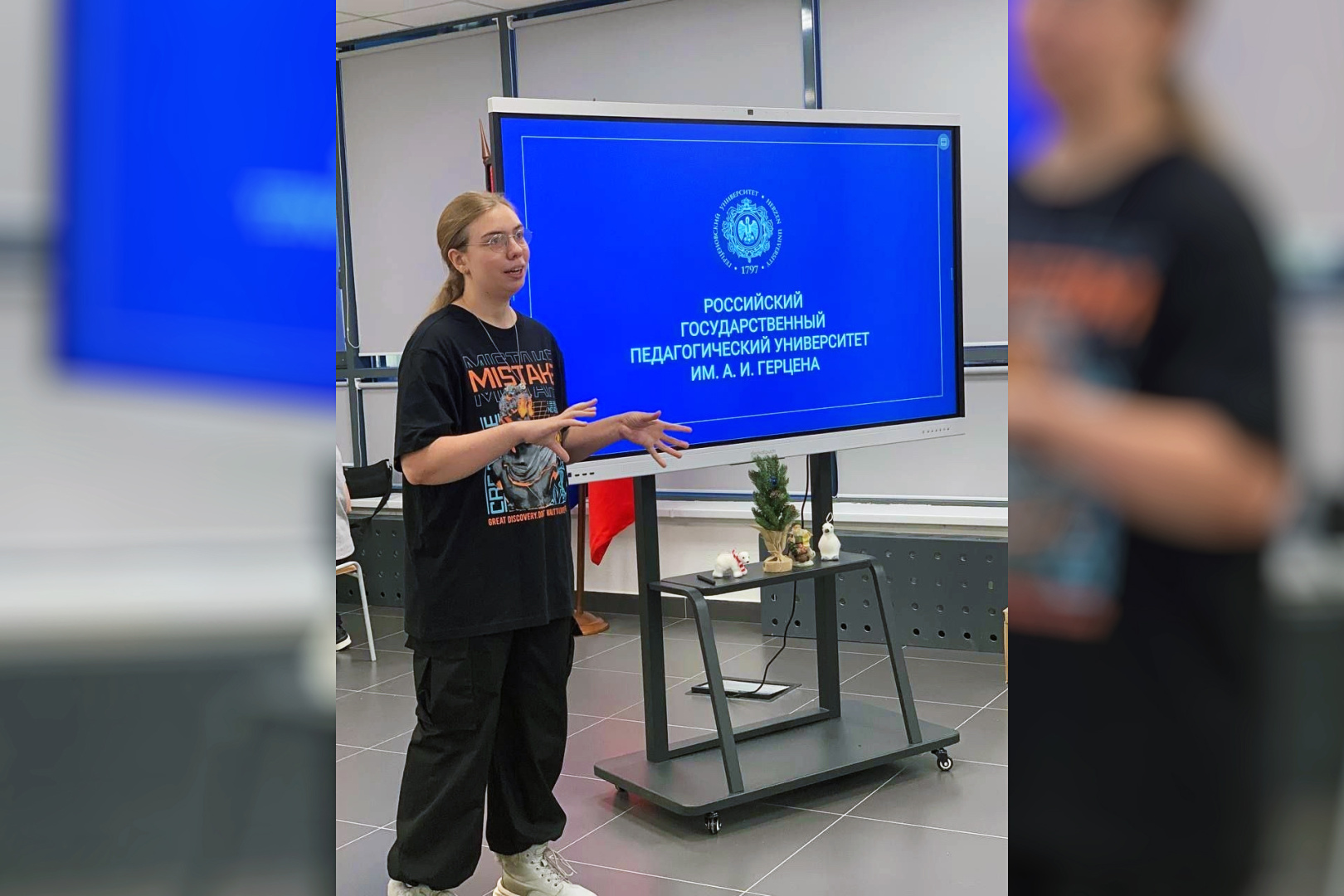 Студенты института дефектологического образования и реабилитации продолжают продолжают цикл профориентационных встреч со школьниками