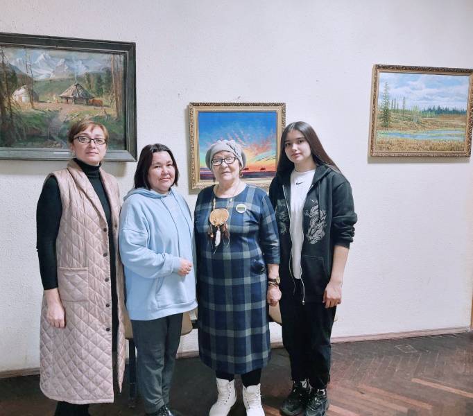 14 ноября 2023 года в институте народов Севера состоялась встреча с руководителем Томской региональной общественной организации «Союз коренных малочисленных народов Томской области» Коробейниковой Ириной Анатольевной