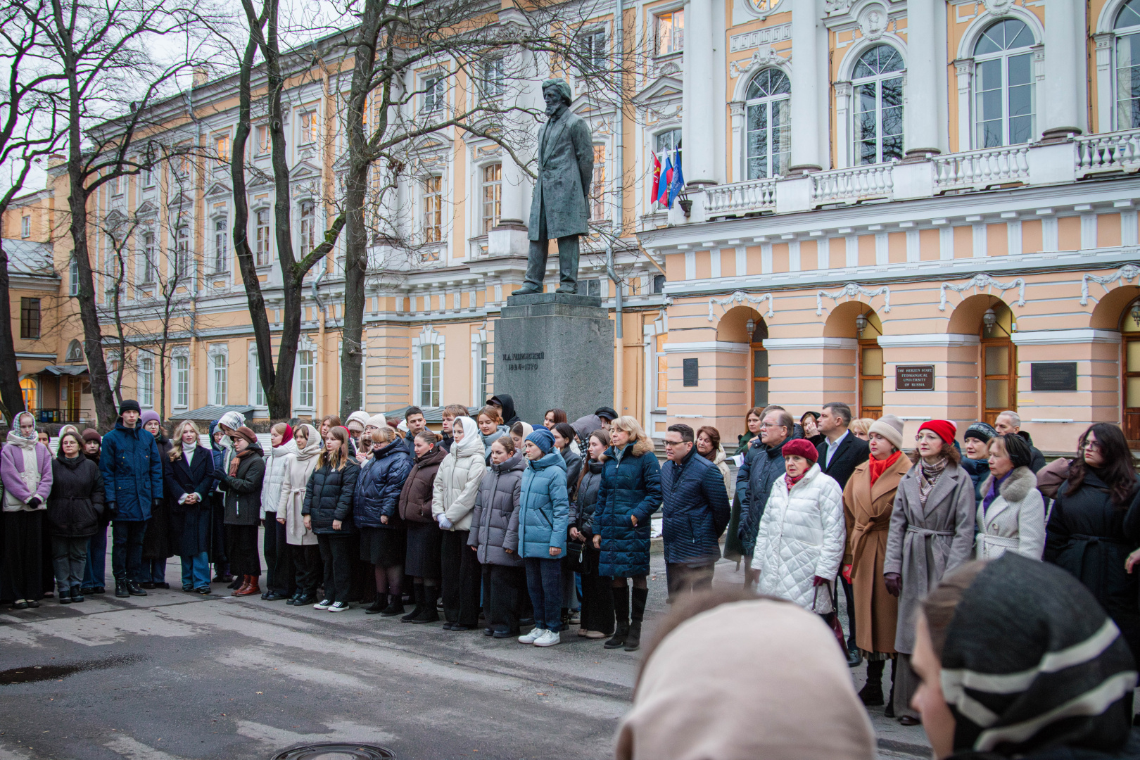 Форум воспитателей, победа в эстафете и встреча с генконсулом Киргизии: итоги недели в Герценовском университете