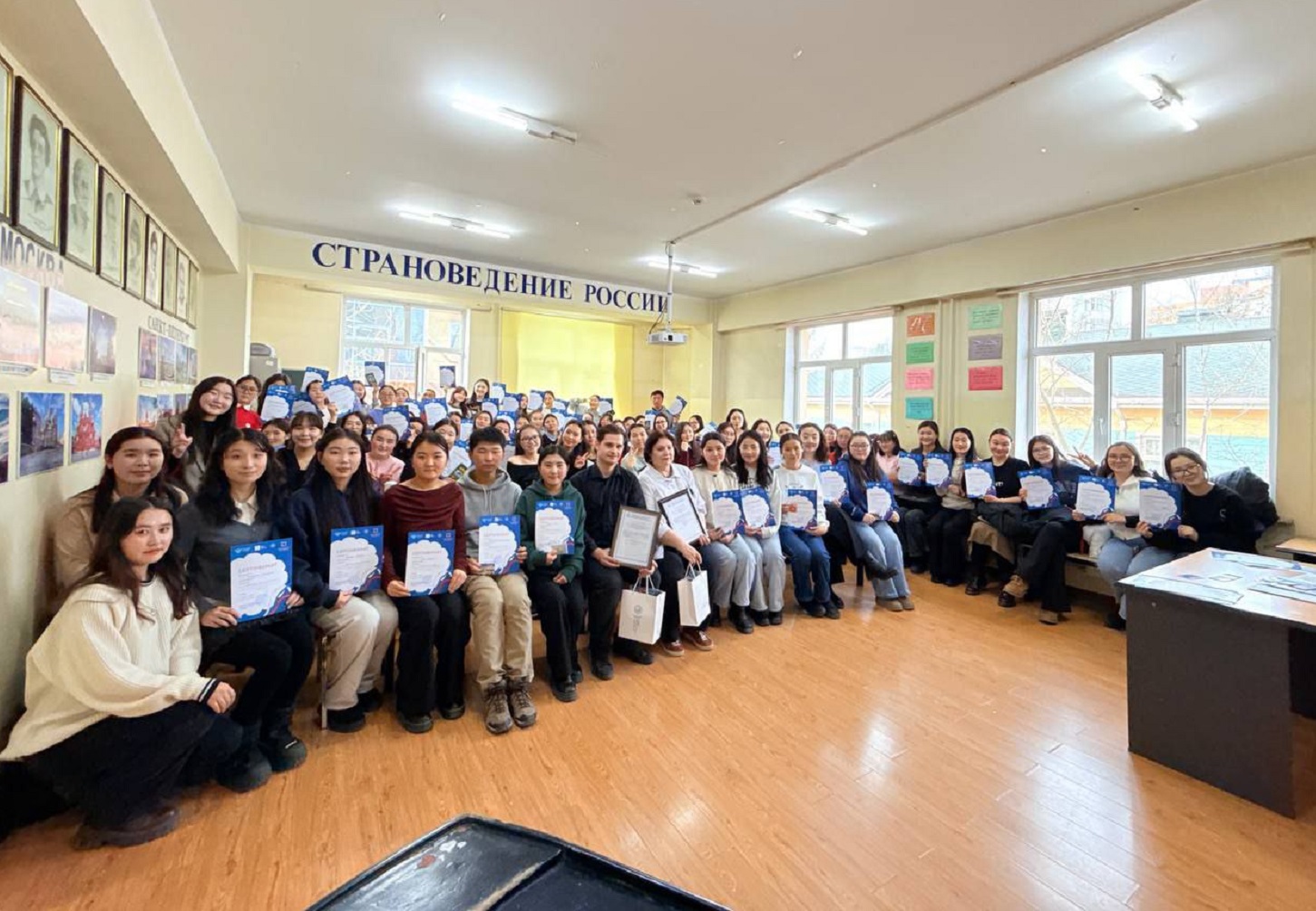 В монгольских университетах состоялось торжественное вручение сертификатов слушателям курсов