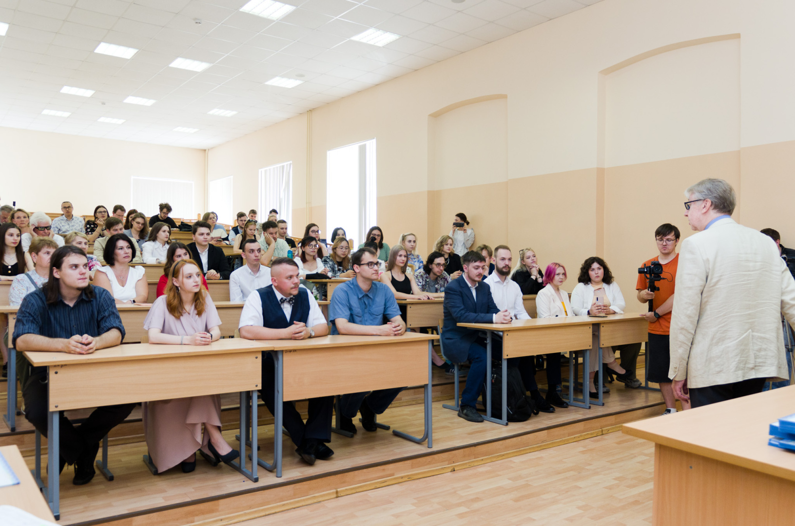 Университет физики. Физика в институте. Институт физики Москва.