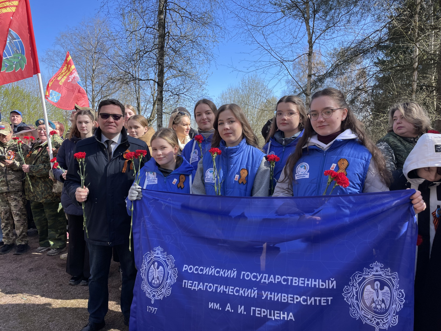 Студенты Герценовского университета присоединились к автопробегу «Никто не забыт, ничто не забыто»