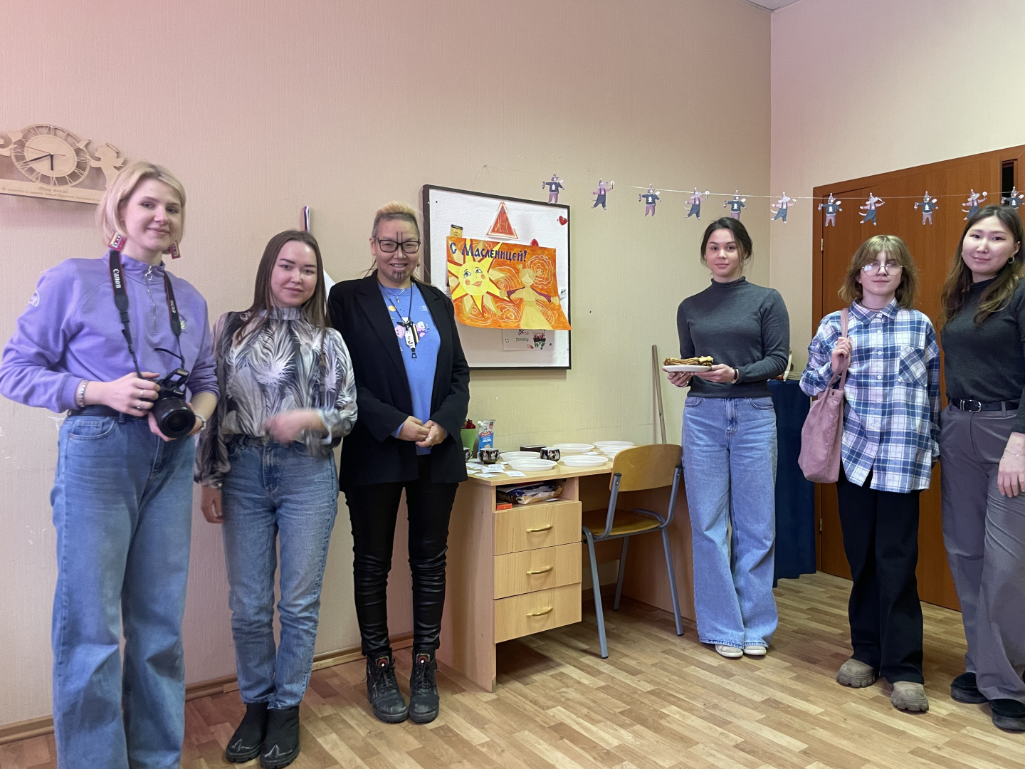 Масленица в институте народов Севера: блины, викторина и хорошее настроение!