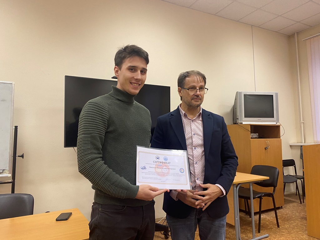 Аспирант кафедры перевода Джессур Эмиль Хусейн Бекирович стал победителем Первого российско-китайского конкурса на лучший перевод научно-технических текстов