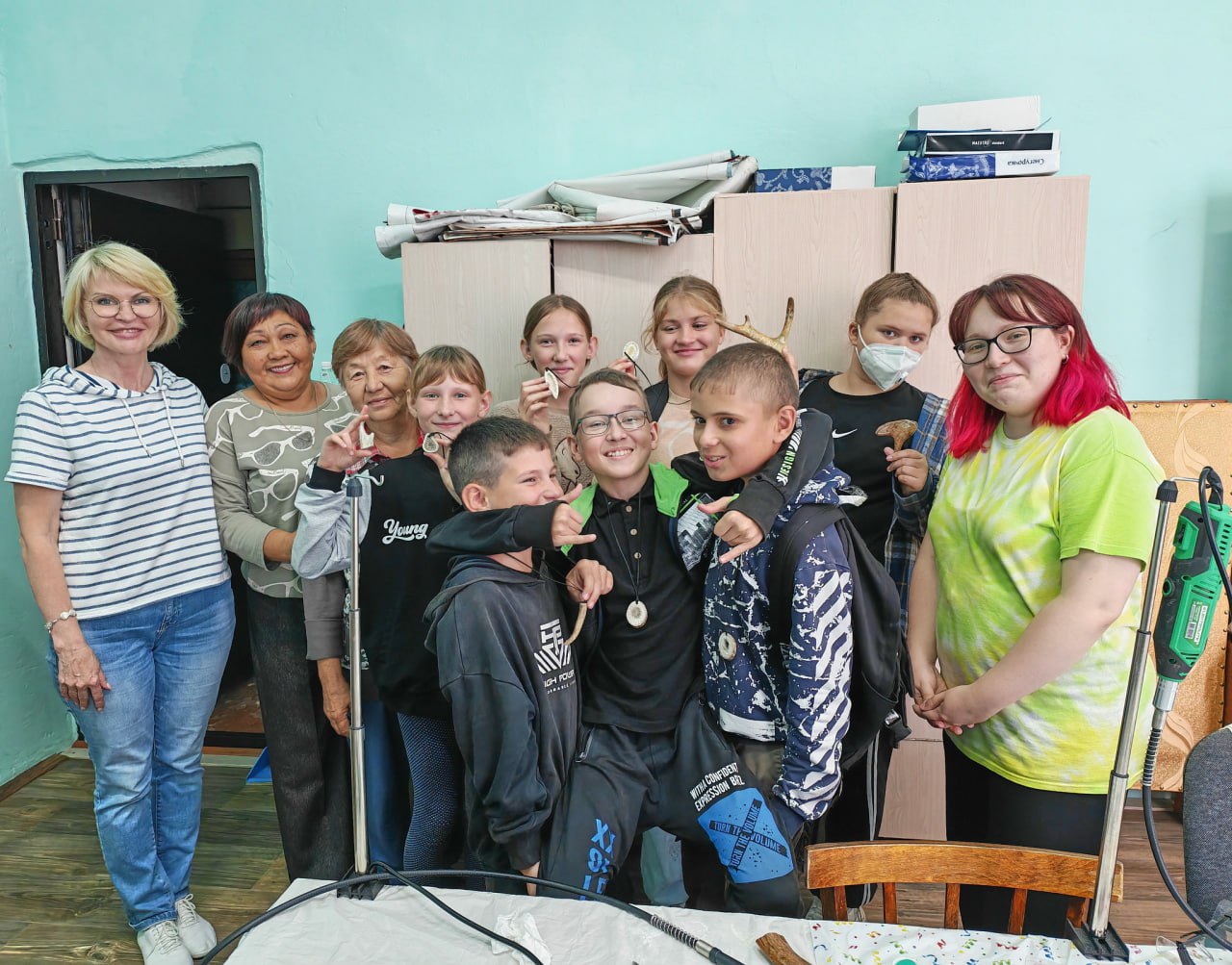 Грантовый проект студентки 3-го курса Института народов Севера Марины Резановой «Люди Лебеди – возвращение резной истории» продолжил свою миссию в Алтайском крае