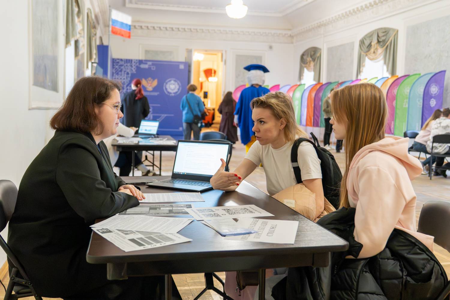 Абитуриенты узнали об особенностях поступления в Герценовский университет