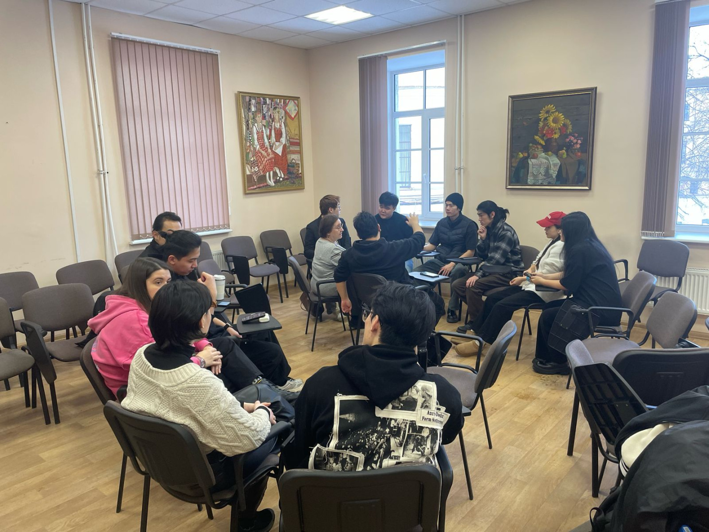 Разговорный клуб для художников открыт!