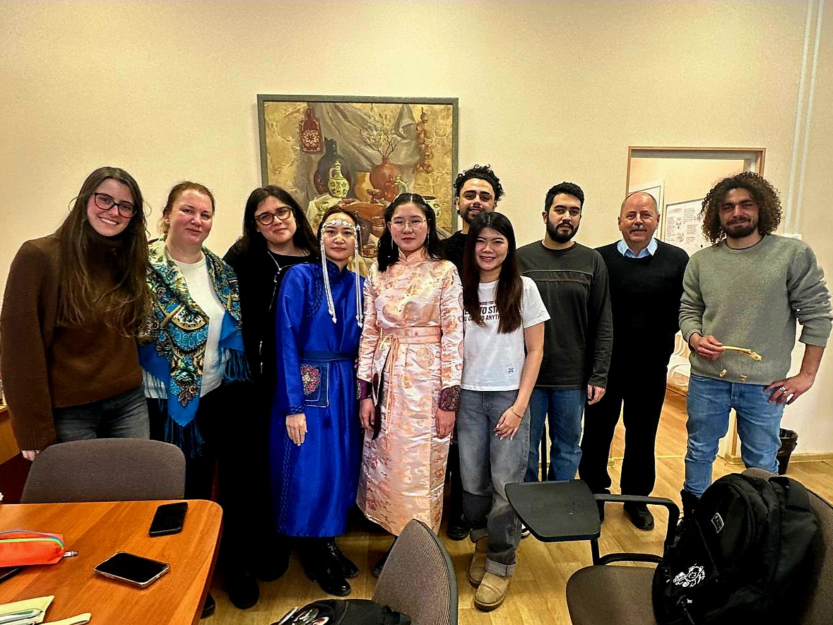 Монгольский Новый год на подготовительном отделении