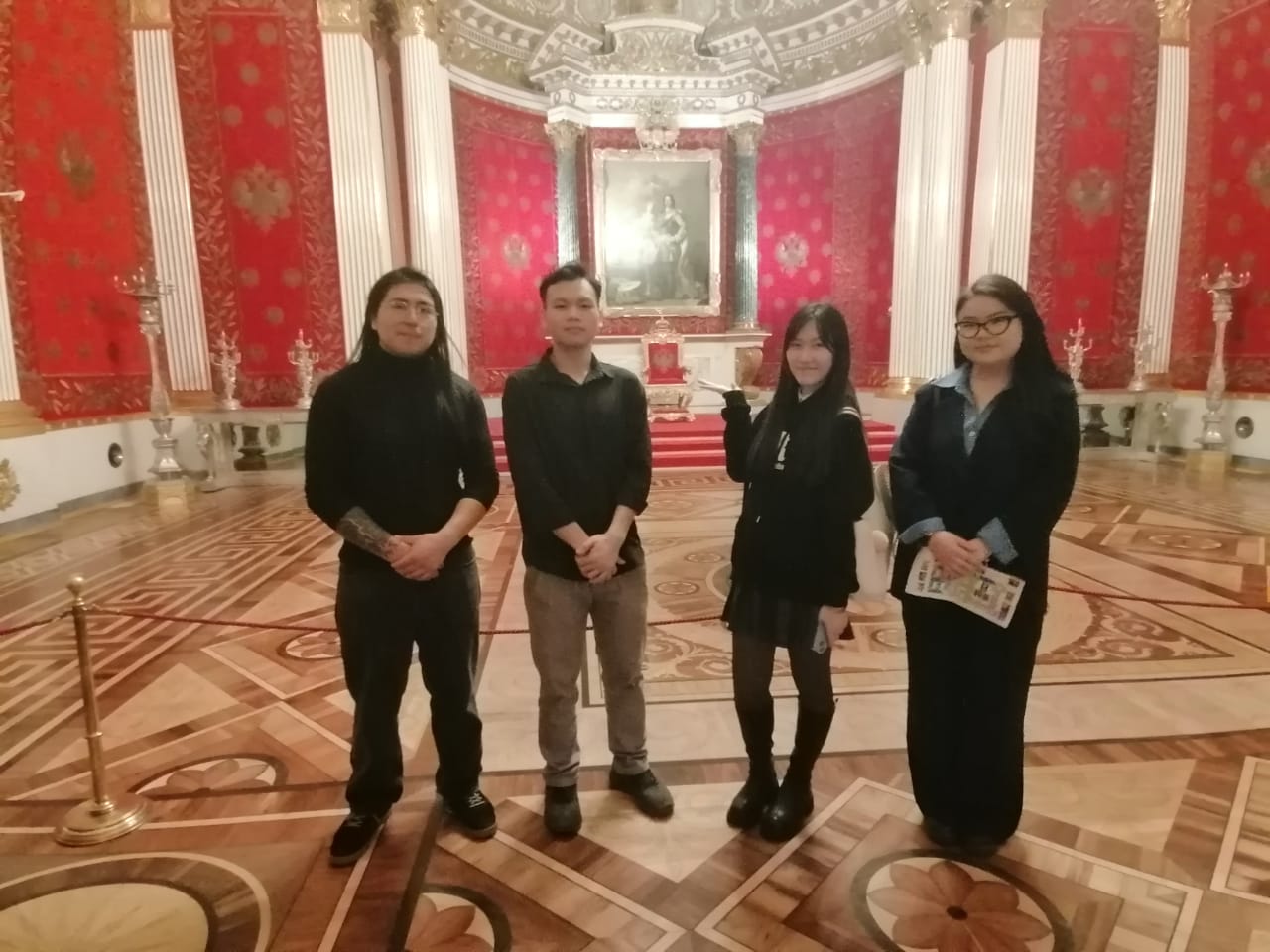 Почему Батцэнгэл Март была в Эрмитаже девять раз?