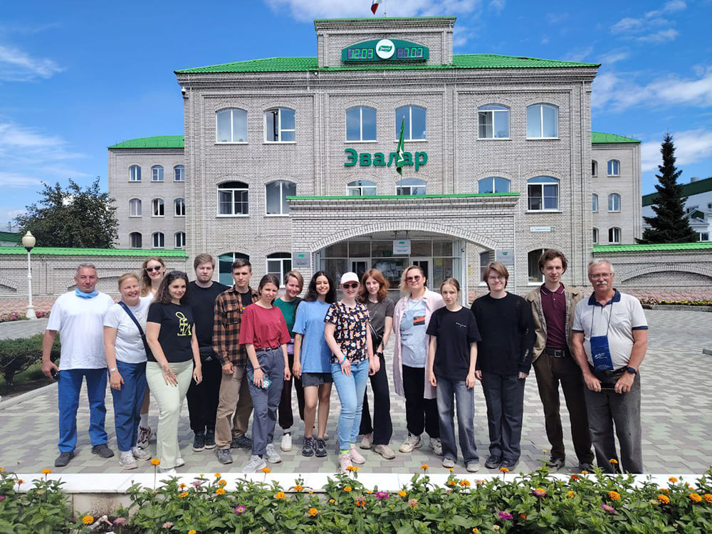 географы на Эваларе 1.jpg