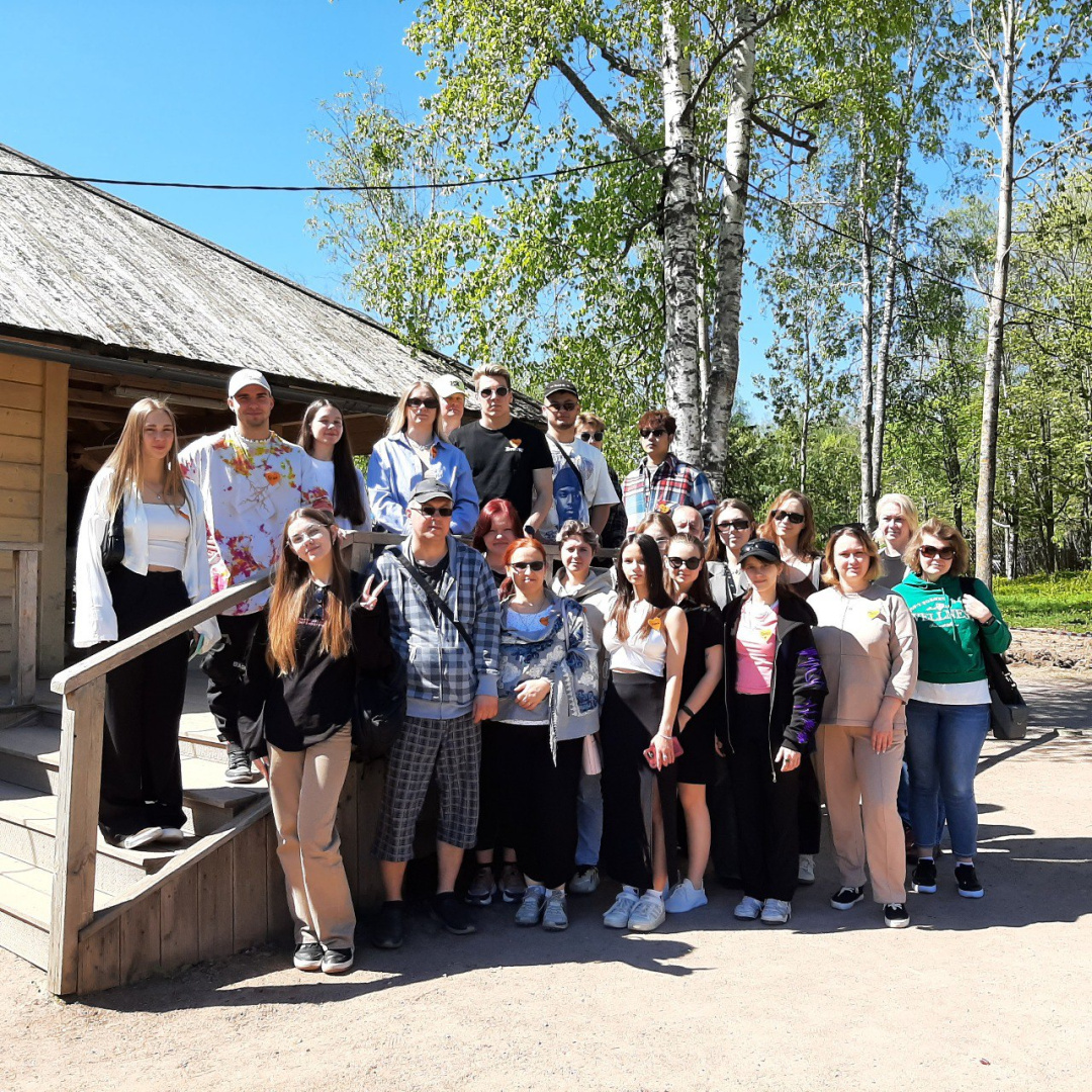 Финалисты городского конкурса кураторов прикоснулись к культуре Великого Новгорода