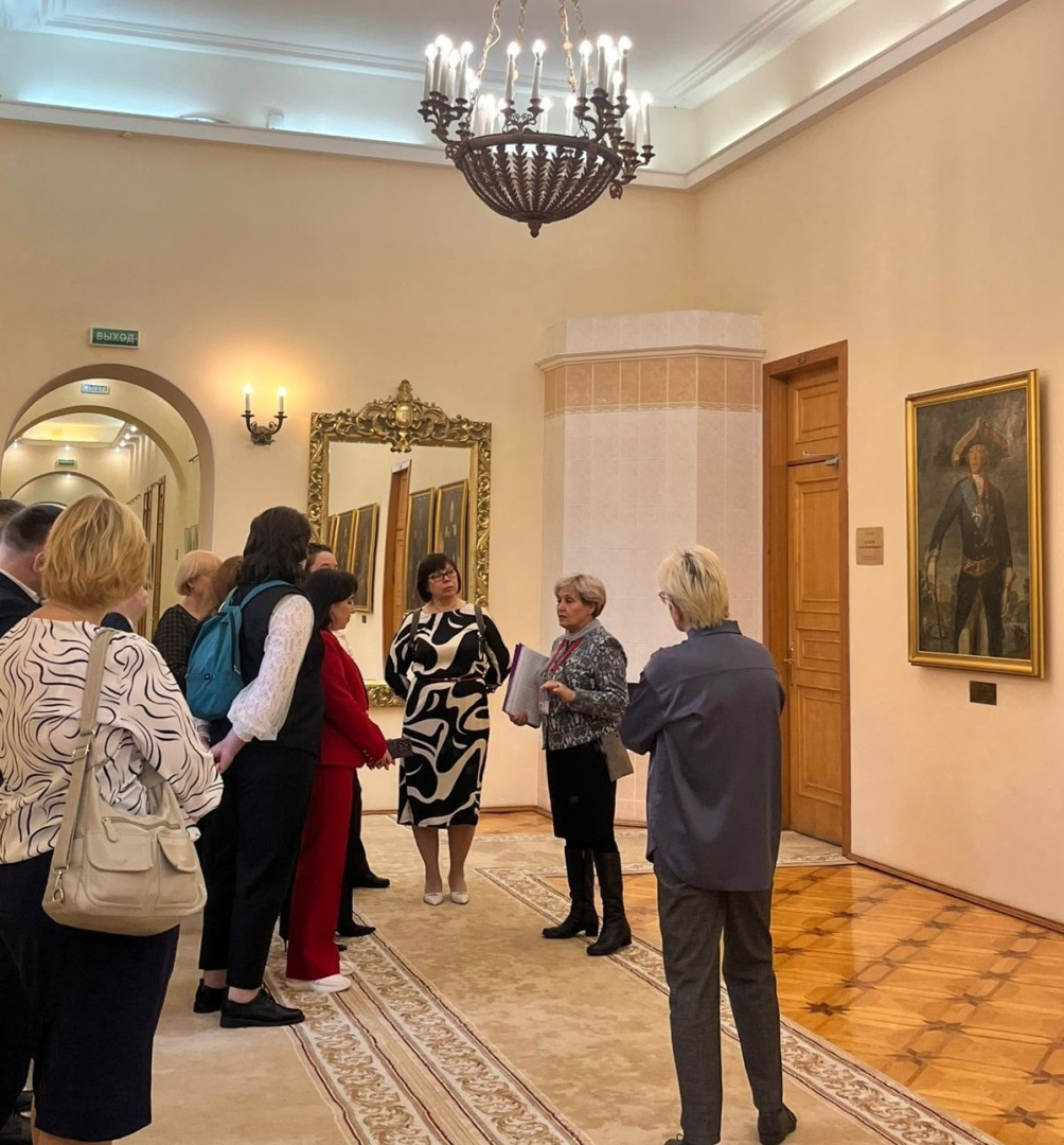 Настя Каменскихпен анальды секс туралы сұхбат Дәрігердің кеңсесіндегі лесбияндық порно онлайн көру