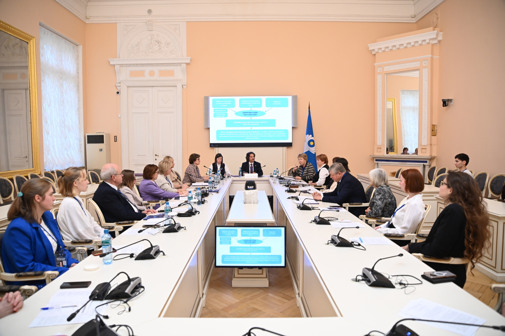 В Межпарламентской Ассамблее СНГ состоялась дискуссия «Новый взгляд на роль педагога»