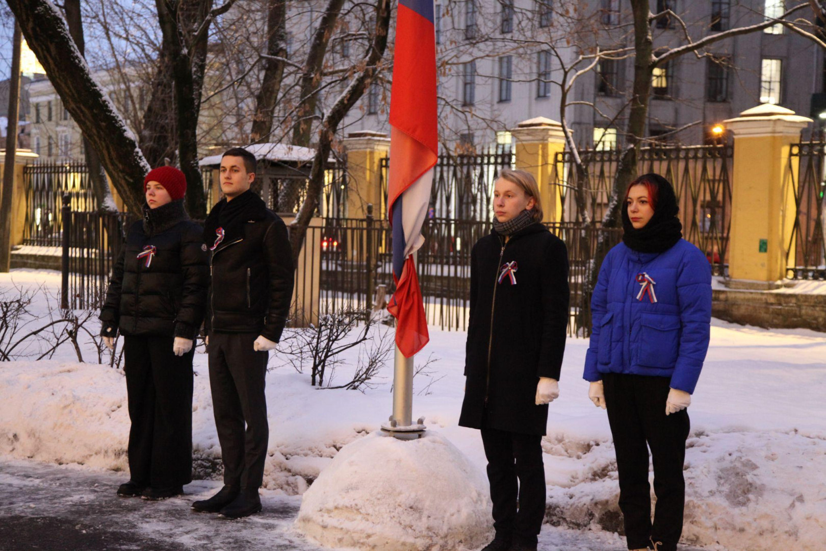 В Герценовском университете прошла последняя в этом году церемония торжественного поднятия Государственного флага