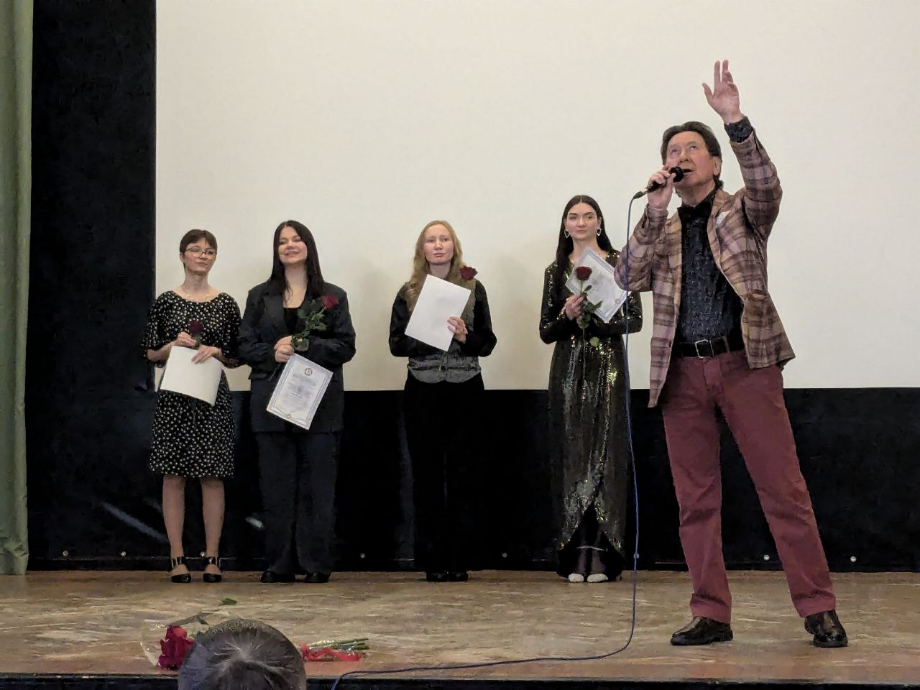 Альберт Асадуллин дал благотворительный концерт в честь Года Защитника Отечества