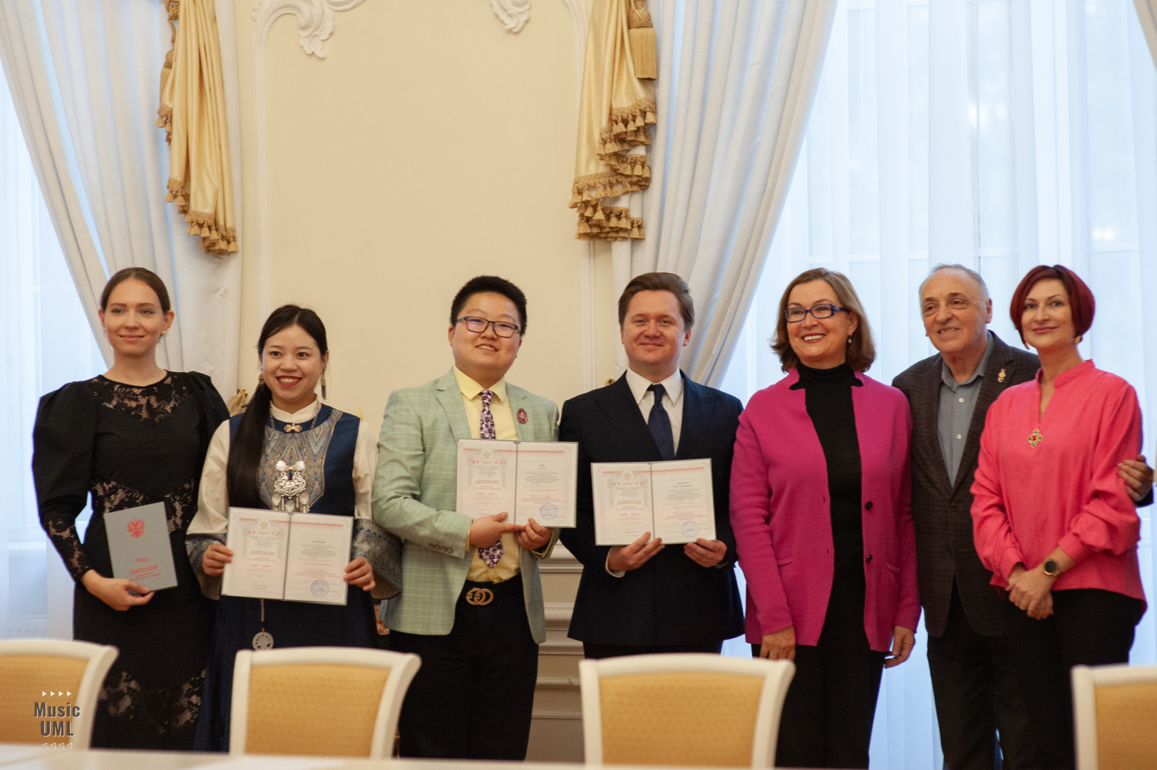 Первому в истории Герценовского университета выпуску ассистентов-стажеров вручили дипломы