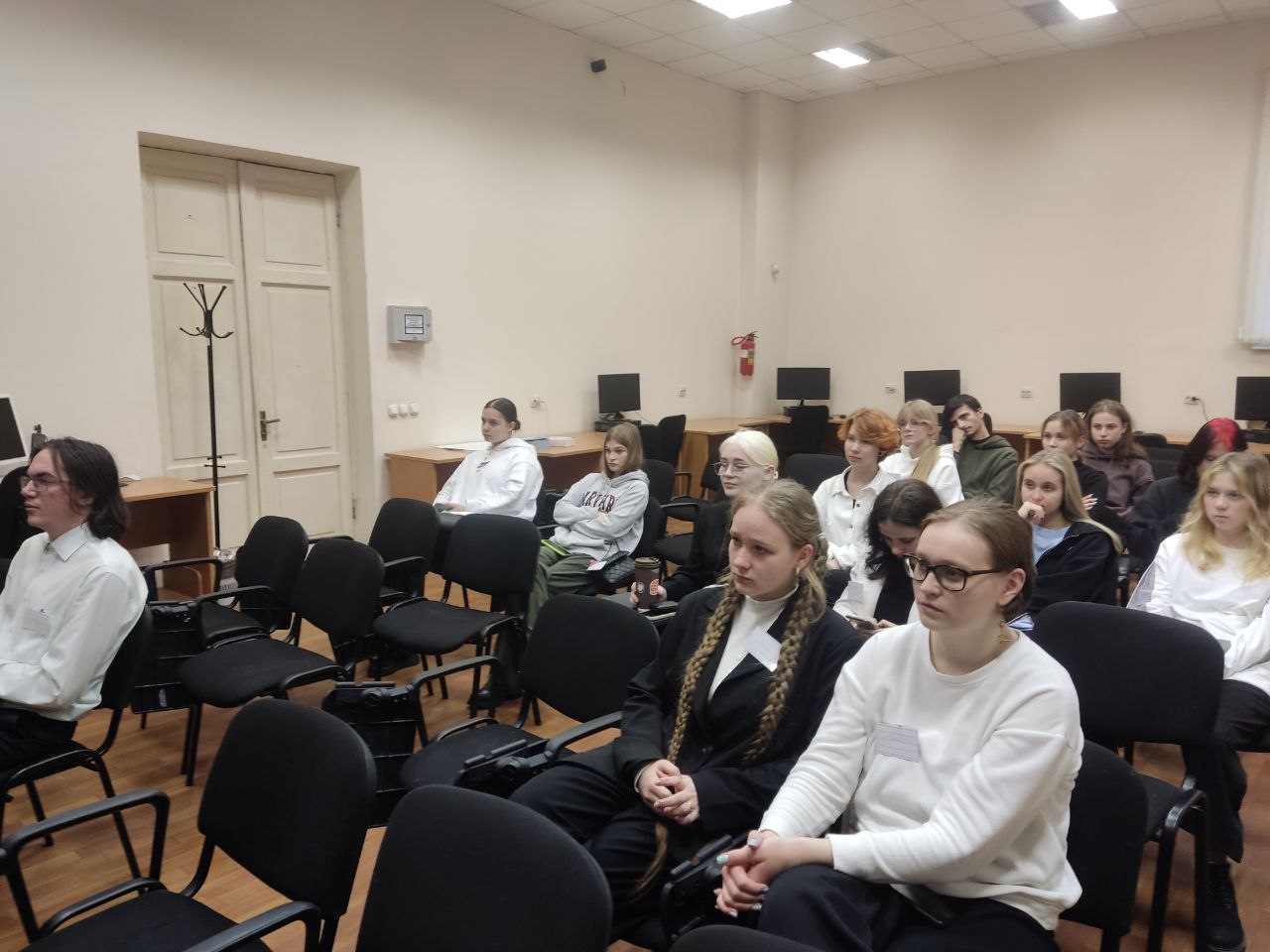 20 декабря 2023 года на факультете биологии прошло заключительное в этом году занятие со школьниками в рамках общеуниверситетского мероприятия "Педагогические среды"