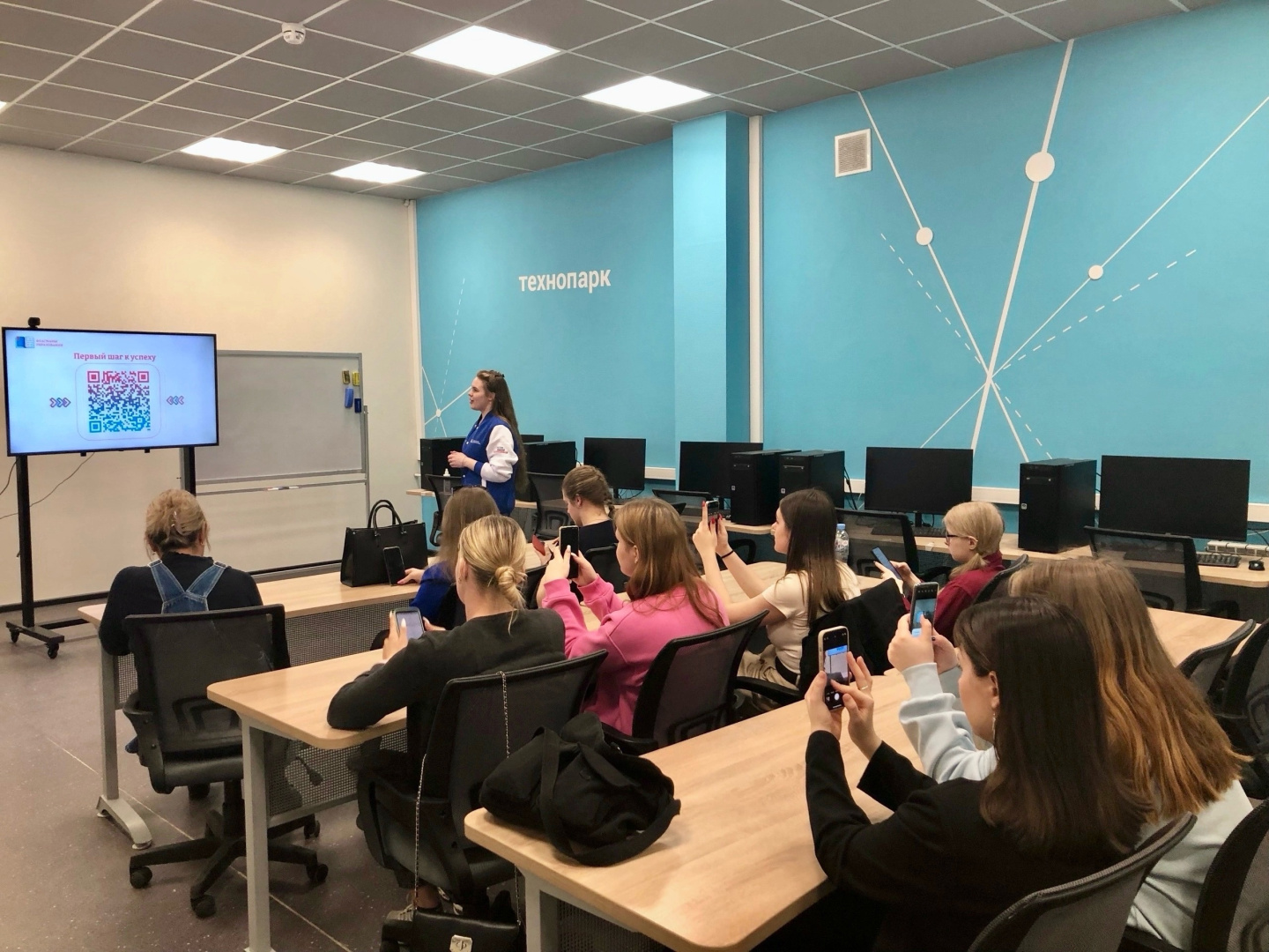 альтернативный текст