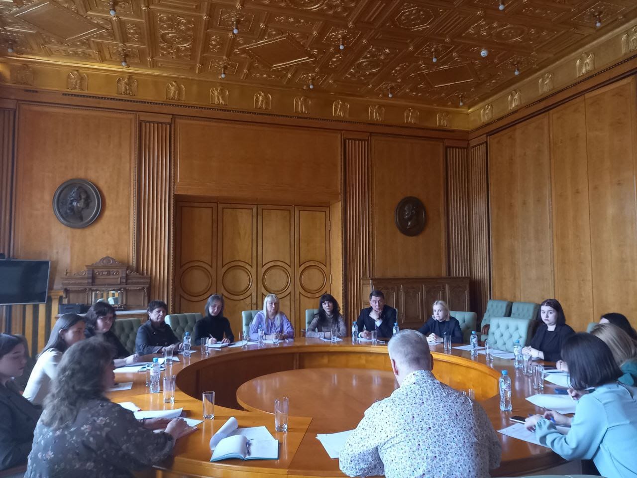 Заведующая юридической клиникой юридического факультета РГПУ им. А. И. Герцена Е. Г. Шадрина приняла участие в совместном совещании Главного управления Минюста по Санкт-Петербургу и Ленинградской области и юридических клиник образовательных организаций вы