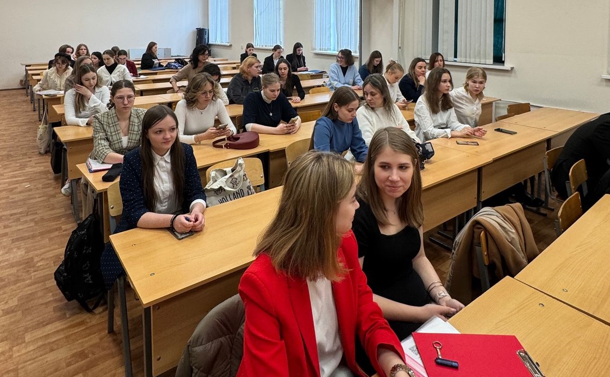 В институте иностранных языков состоялась конференция школьников «В мире языков и культур»