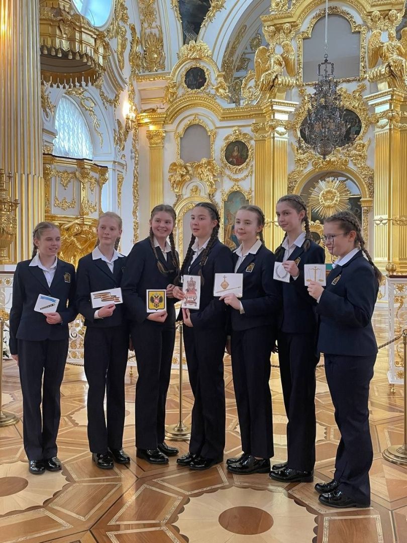 21 мая гостями студенческого объединения «Лабиринты культурной столицы» вновь были воспитанницы женского кадетского корпуса Министерства обороны РФ