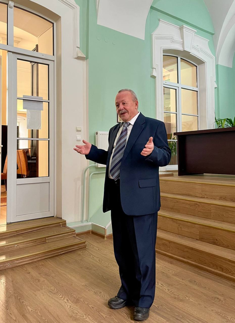 photo_2025-04-30_22-16-43 (2) - Den Braslavski.jpg