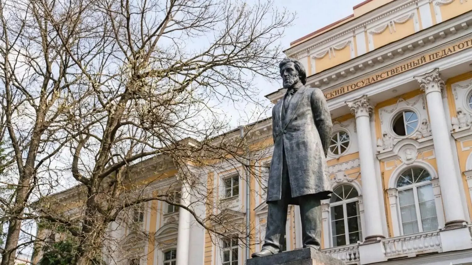 Абитуриенты могут воспользоваться сервисом «Подбор вуза» на «Госуслугах»