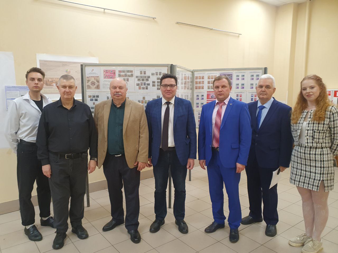 В РГПУ им. А. И. Герцена открылась филателистическая и филуменистическая выставка к 80-летию Победы