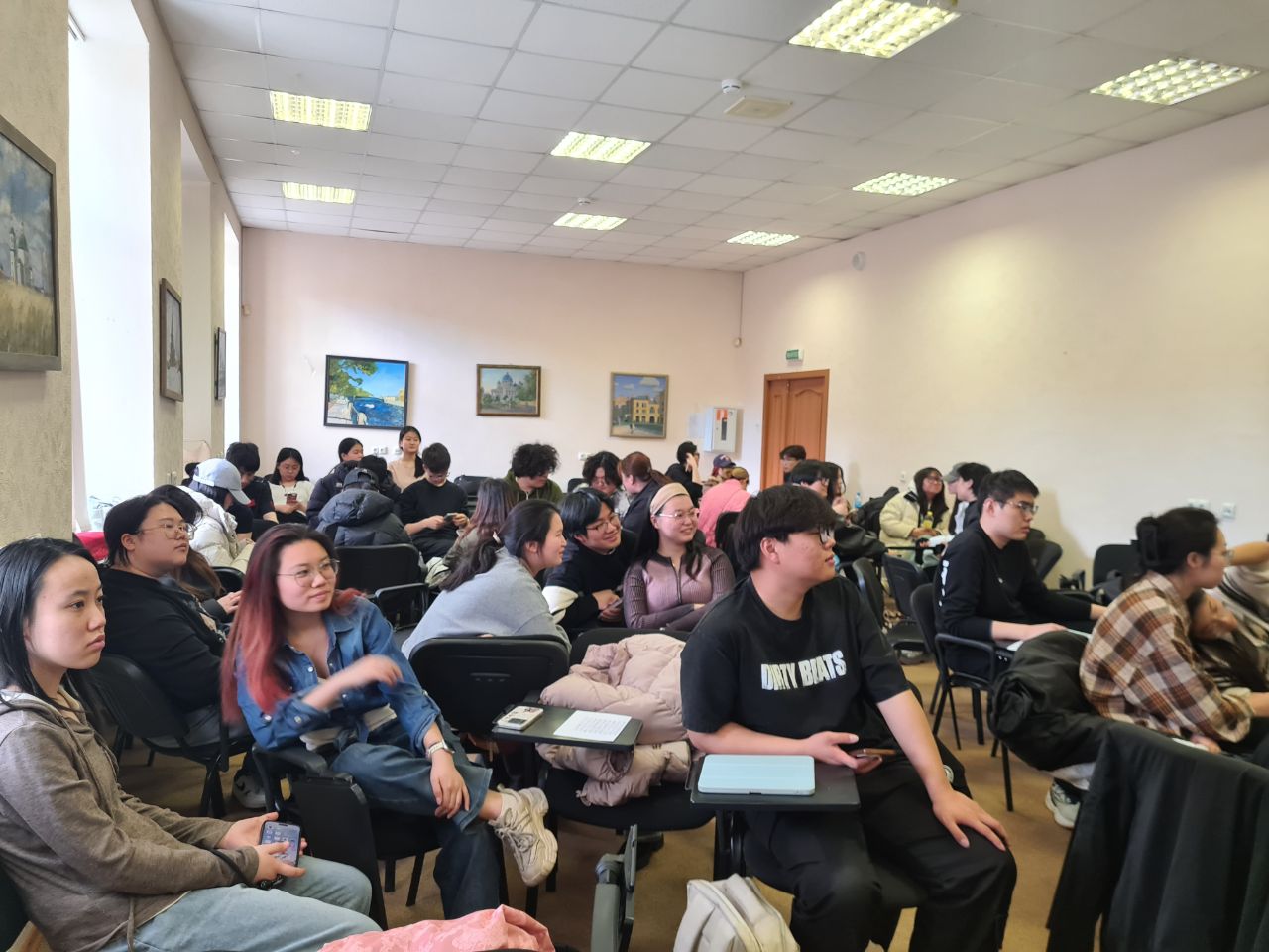 Санкт-Петербург – прекрасное место, по мнению участников «Разговорного клуба»