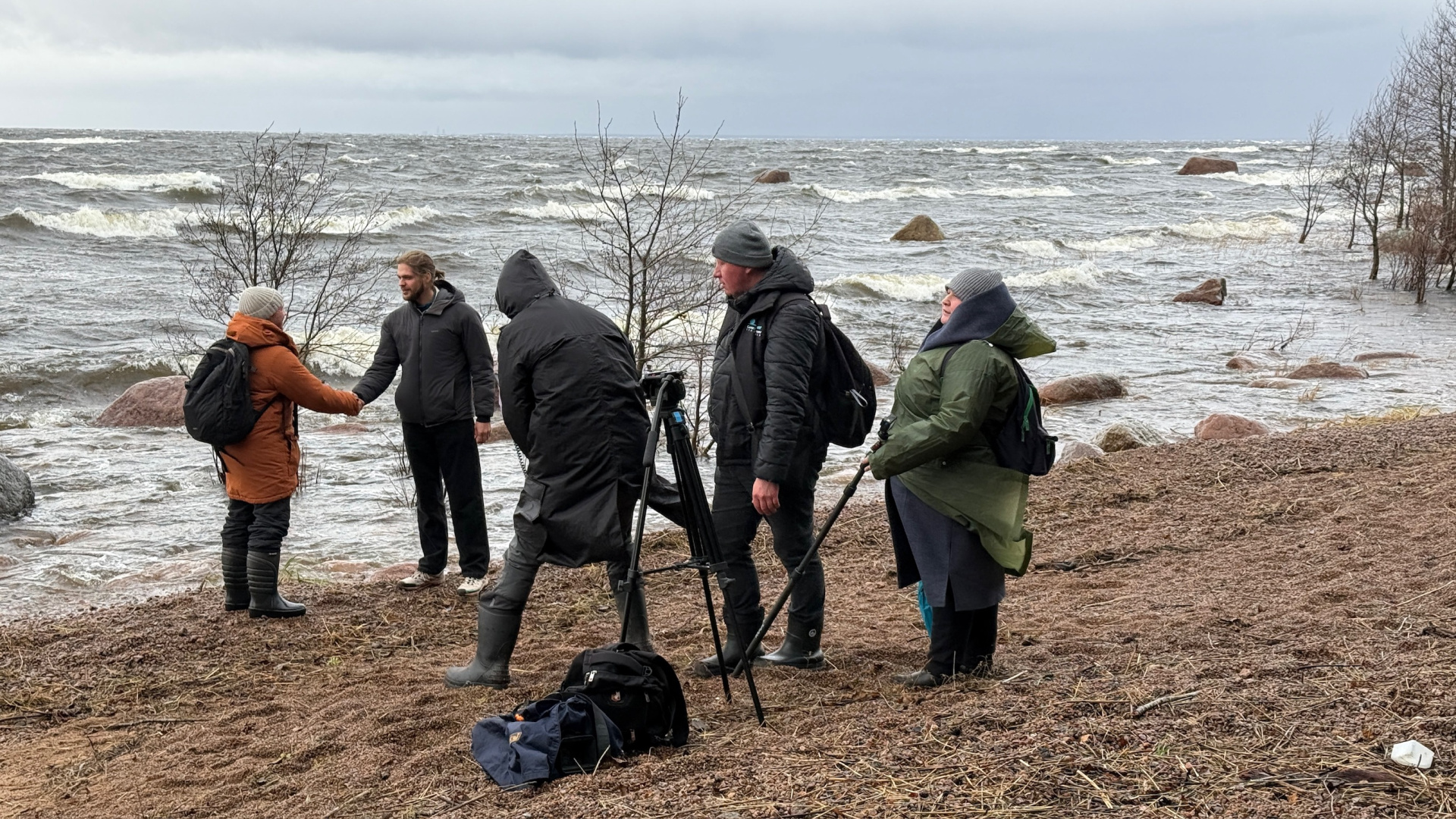 Доцент факультета географии рассказал о геологических тайнах Выборгского заказника в программе «Дикие выходные с Павлом Глазковым»