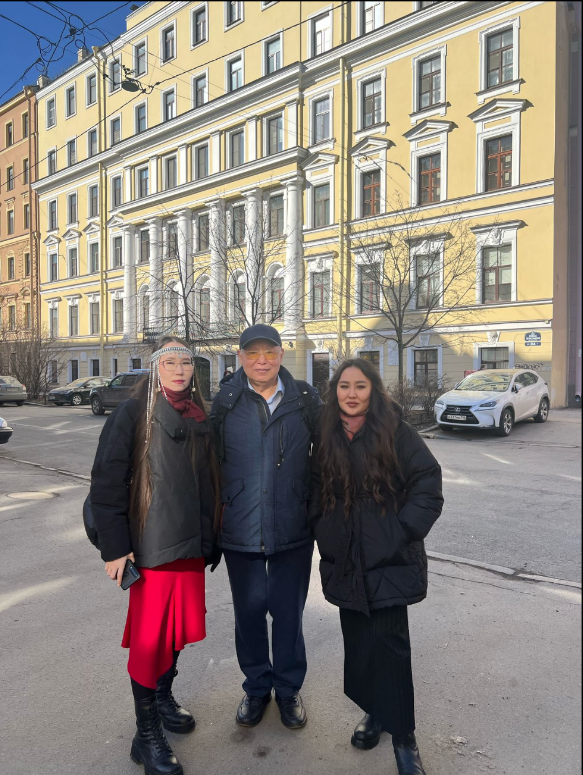 У здания Комитета Севера при ВЦИК СССР. Ул.Союза Печатников,д.25 2.png