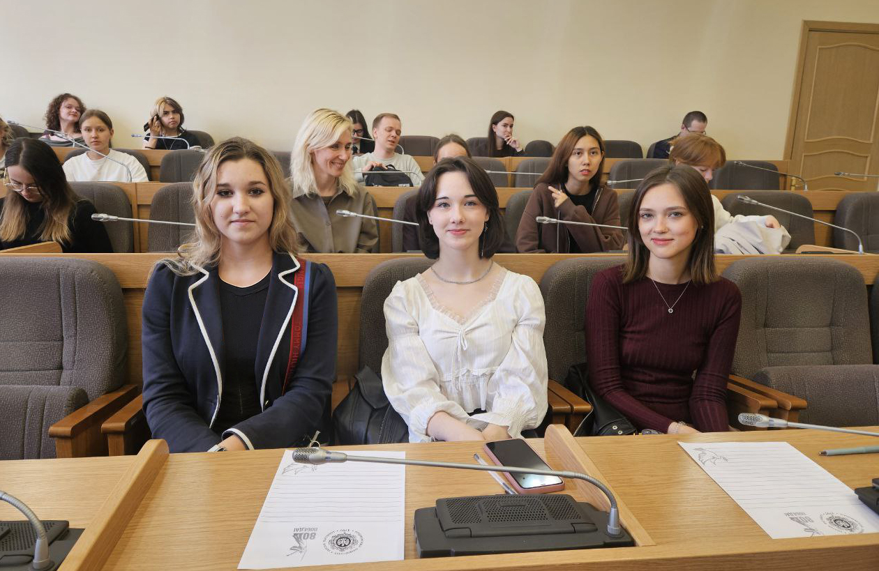 Студенты 1-го курса, обучающиеся по профилю "Олигофренопедагогика", поучаствовали в Дне единых действий "Добро как норма жизни"