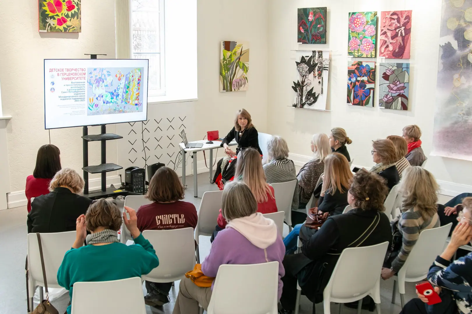 Открытый кампус и Центр дизайна представили образовательные практики Герценовского университета международной делегации