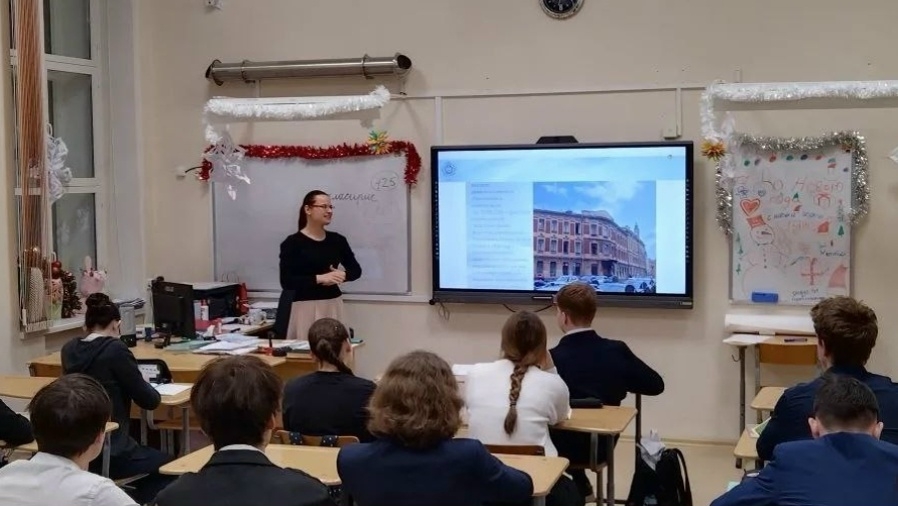 Преподаватели института дефектологического образования и реабилитации продолжают цикл профориентационных встреч с выпускниками школ